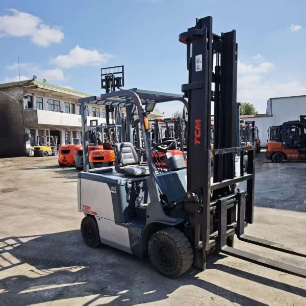 High Quality TCM Diesel Electric Forklift 2.5ton 3T 5T New Energy Used Condition Seat Operator Core Mast Small Lonking Cpd35