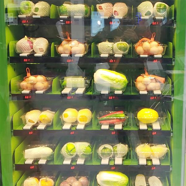 22 Inch Self Service Payment Vending Machine Food Fruit Kiosk With Belt Conveyor