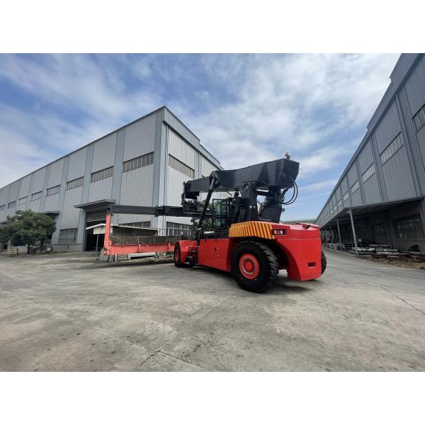 45 Ton Load CUMMINS QSM11-330 Container Reach Stacker For Wharf / Port