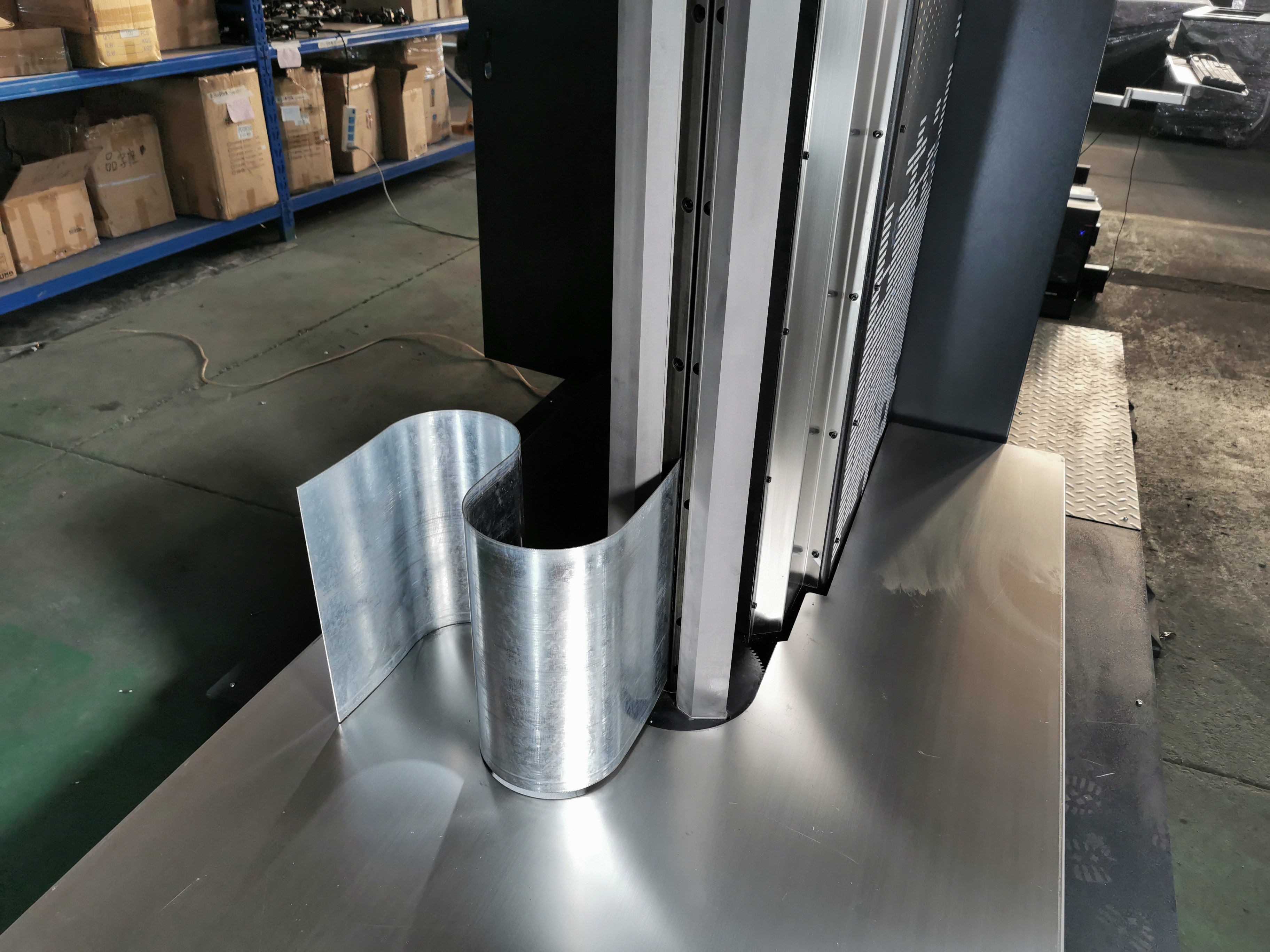Ejon ET80 The Perfect Choice for Large Metal Signage Bending in Advertising Industry