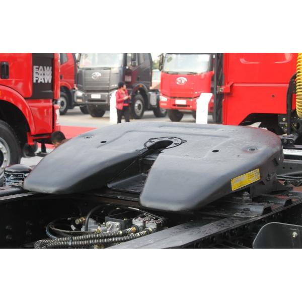 FAW J6M Heavy Tractor Truck And Trailer Equipment 320HP 6X2 Tractor Units