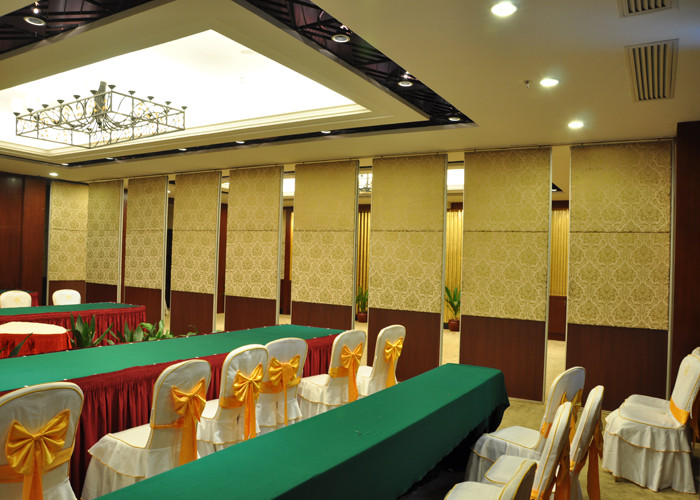 China Meeting Room Sound Proof Partitions , Folding 65mm Office Partition Wall wholesale