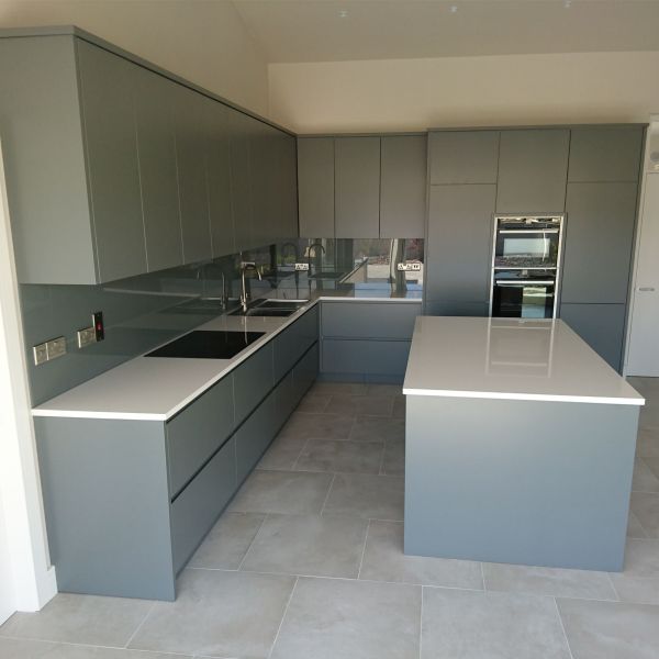 Modern Handless Lacquer Kitchen Cabinet Medium Ultra Matt Grey