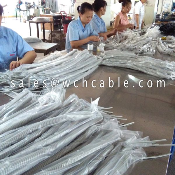 UL20413 China Factory Produced Data Interconnection Curly Cable 60C 150V