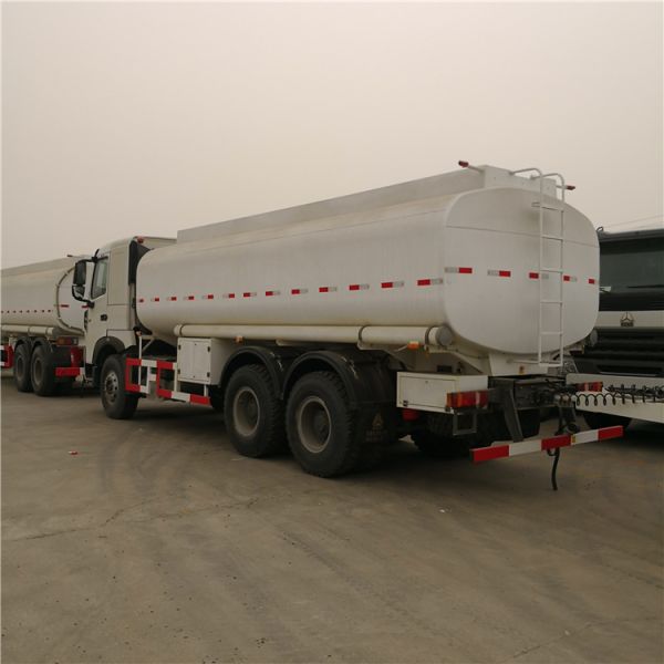 HOWO CCC Oil Tanker Truck 20000L Semi Tanker Trailer