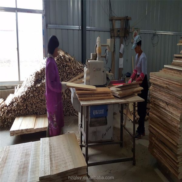 Finger Joint Board Pine Wood With Natural Color 300-2500m Length