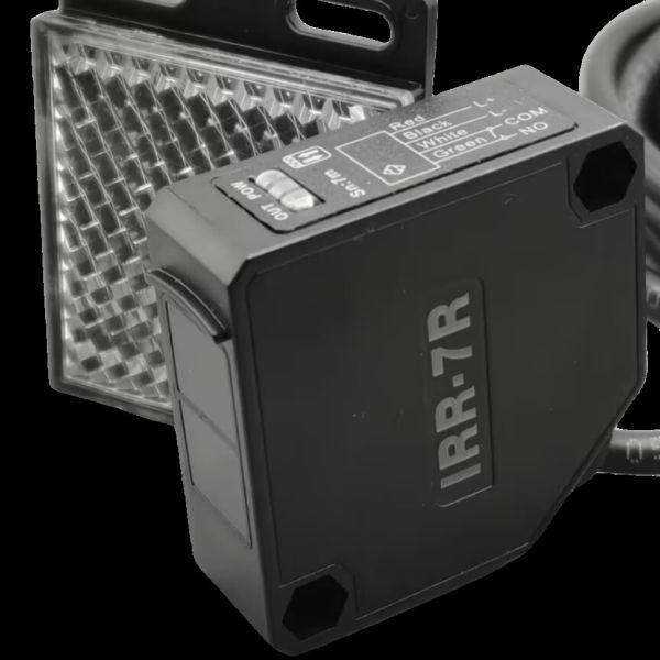 UV-Resistant Infrared Safety Sensor With EMI Shielding - Heavy Traffic Loading Dock Doors