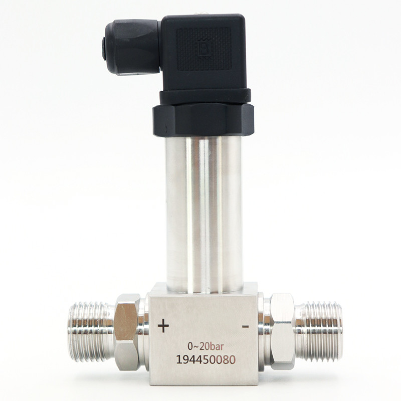 China OEM Differential Pressure Transmitter , IP67 Gas Steam Liquid Flow Meters wholesale