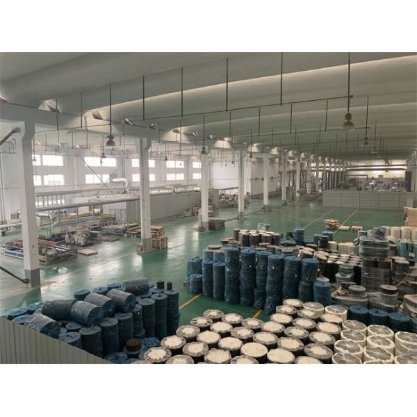 4.2mm High Wear ResistanceSPC Floor Tiles Anti Slip Click Lock Flooring