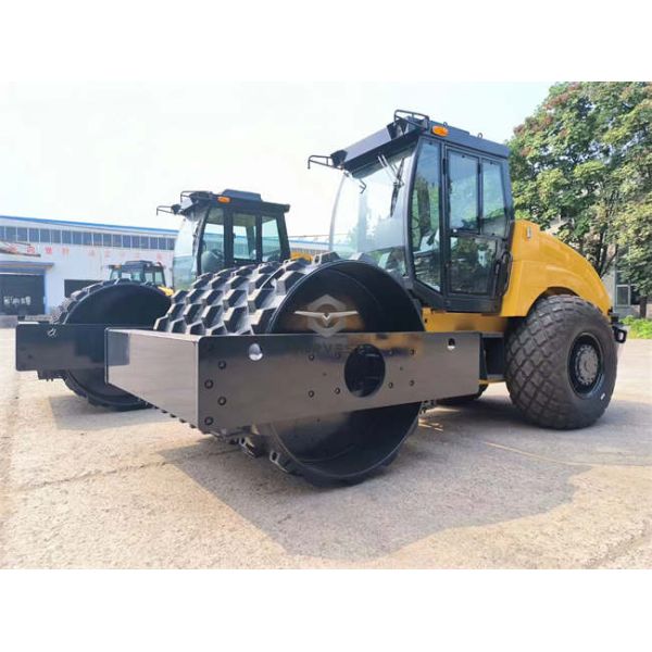 14 Ton Mechanical Single Drum Road Roller LT214B with Sheep Foot