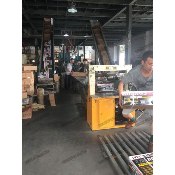 Easy Positioning Car Jack , Hydraulic Lifting Jack 360°Swivel Saddle Pad