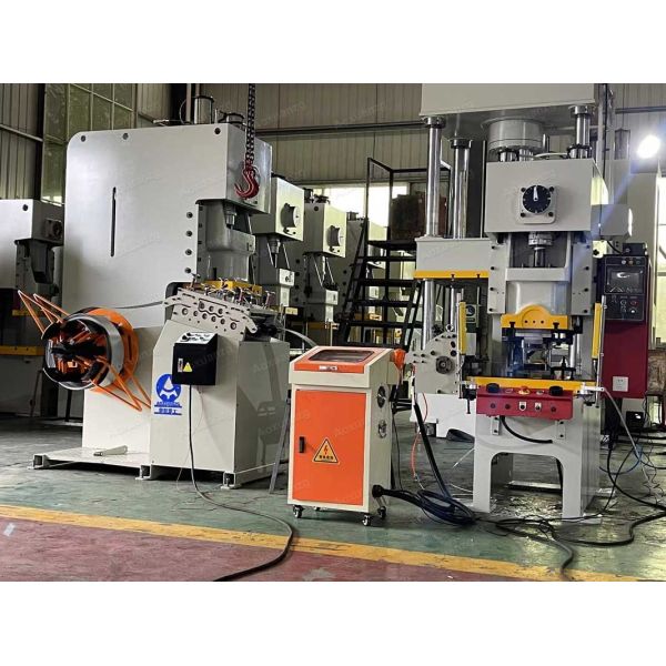 High Precision Pneumatic Punching Machine 25T Small Fully Automatic Instrumentation Precision Metal Parts Production