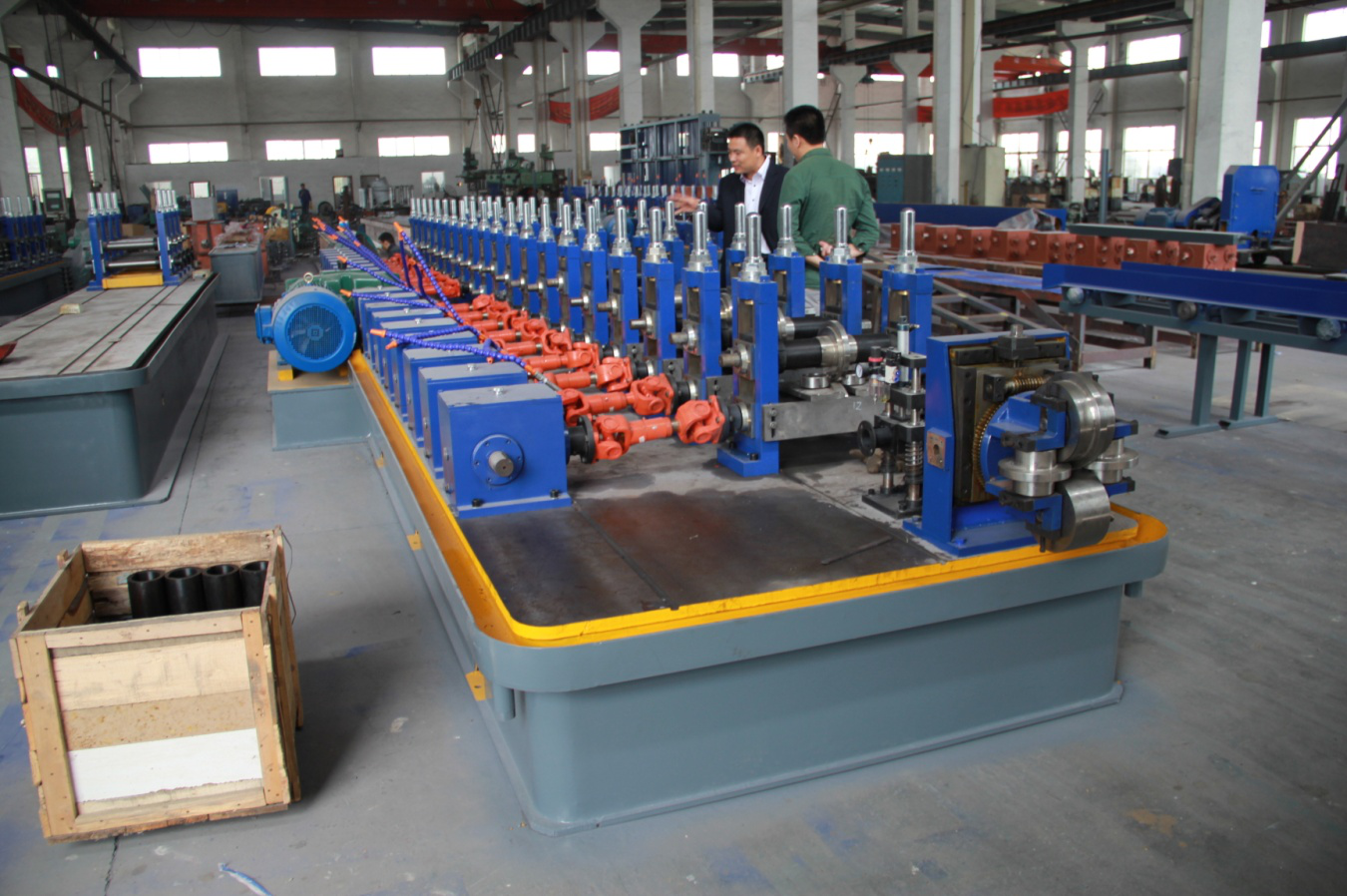 Welded Down Pipe Roll Forming Machine 10m/min Cr12 Cutting