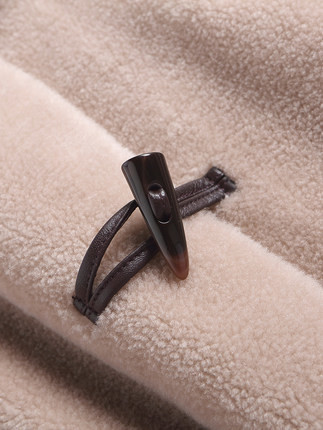 Fashion Horn Plastic Buttons for Sweater & Coat