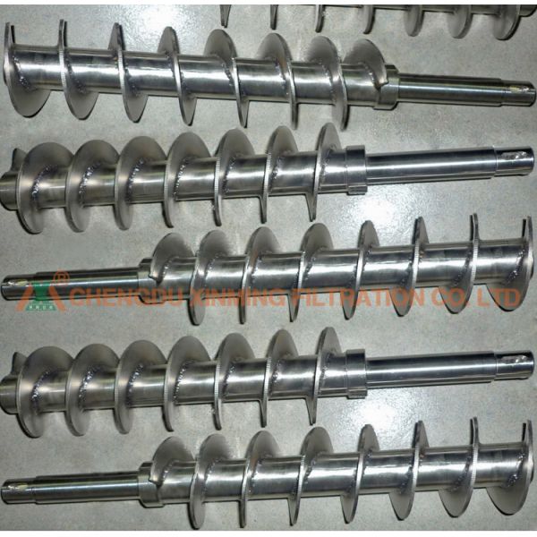 New Type Filter Press Sludge Dewatering Machine 555mm Height Of Mud Exit From Ground