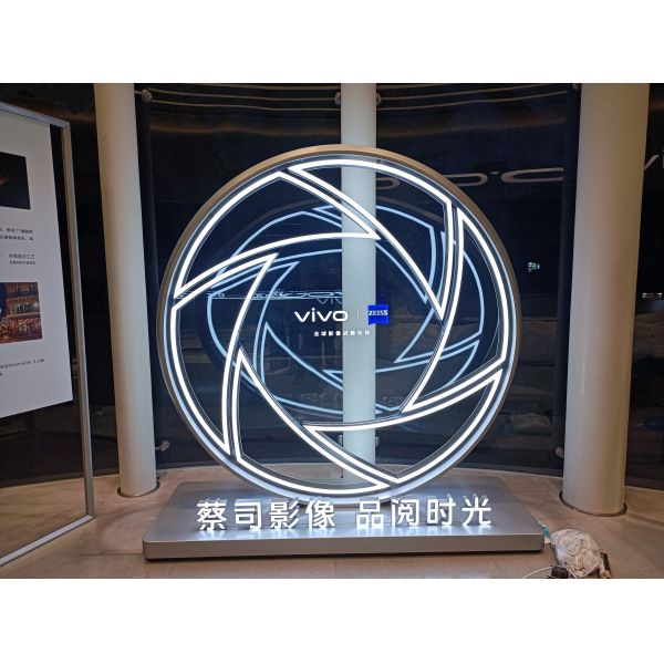 LED Modern Pylon Signs Aluminum / Stainless Steel For Gas Station Buildings