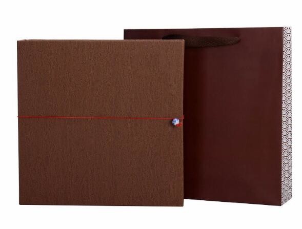 Matte finish luxury design cardboard paper shipping box for packaging shoe,Luxury Metallic Paper Cardboard Cosmetic Box