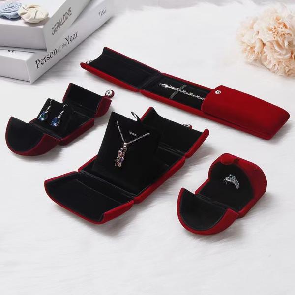 Pendant Necklace Paper Jewellery Packaging 10x10x3.5cm Velvet Engagement Ring Box
