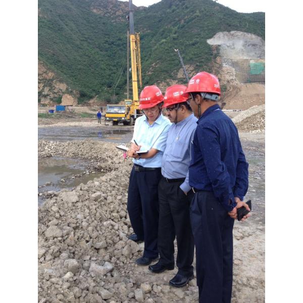 Outside Top Feed Vibrating Floater For Piling Engineering BJV100E-426