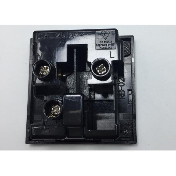 BSI Approved RB-02 British Socket Female Outlet 3 Pole 13A 250V UK Wall Panel Power Electrical Plugs And Sockets BS 1363