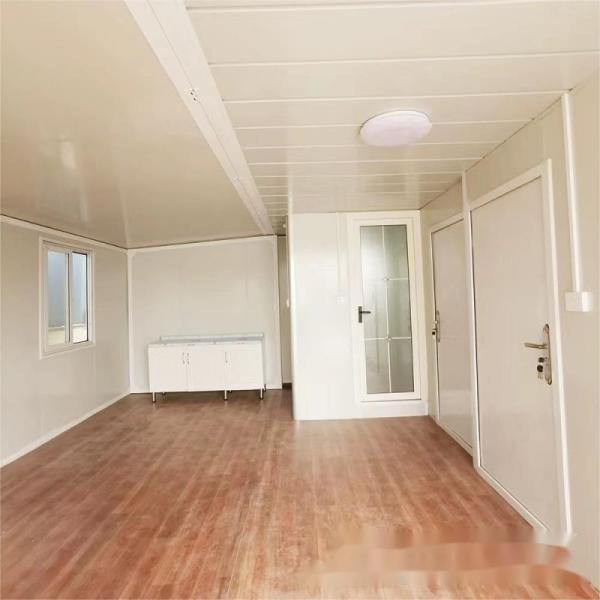 Sandwich Panel Roof And Wall Luxury Container House 5800*6400*2530mm