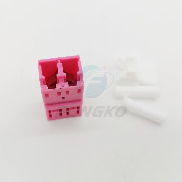 Plastic Flangeless Optic Fiber Adapter LC / OM4 Duplex Metal Shutter