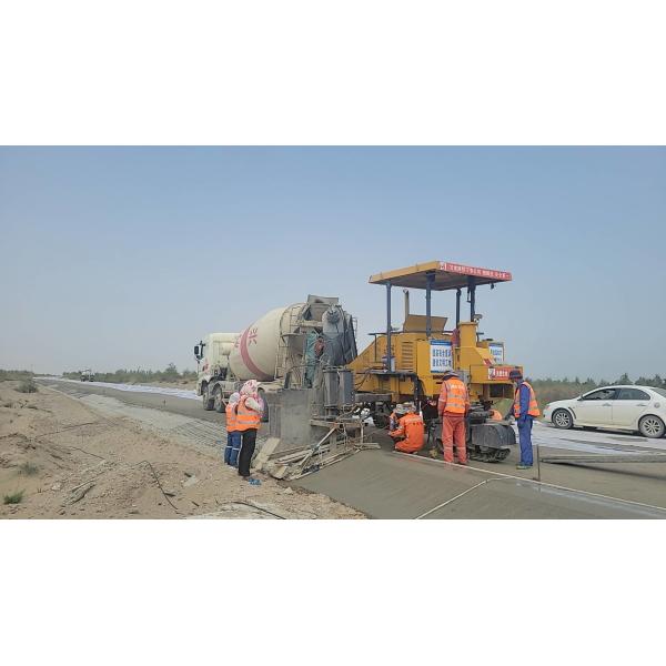 Railway Slip Form Concrete Machine 3m Road Construction Paver Machine
