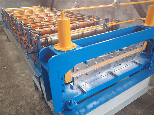 Color Coated Steel Sheet Metal Roofing Sheet Roll Forming Machine