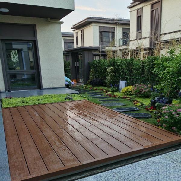 Eco-Friendly Wood Plastic Composite Outdoor WPC Floor Decking Tiles