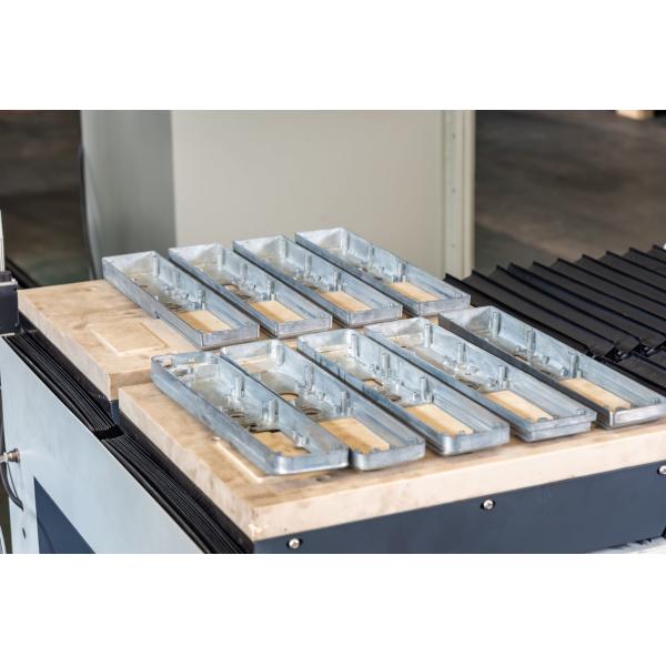 All Kinds Of Brass Foundry Parts Deburring , Grinding By Robotic