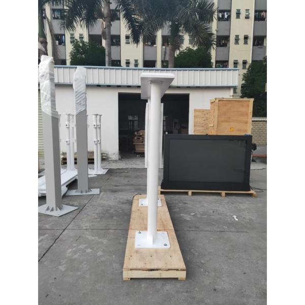 43" 4000cd/m2 2000 Nits Floor Standing Digital Signage 3600W