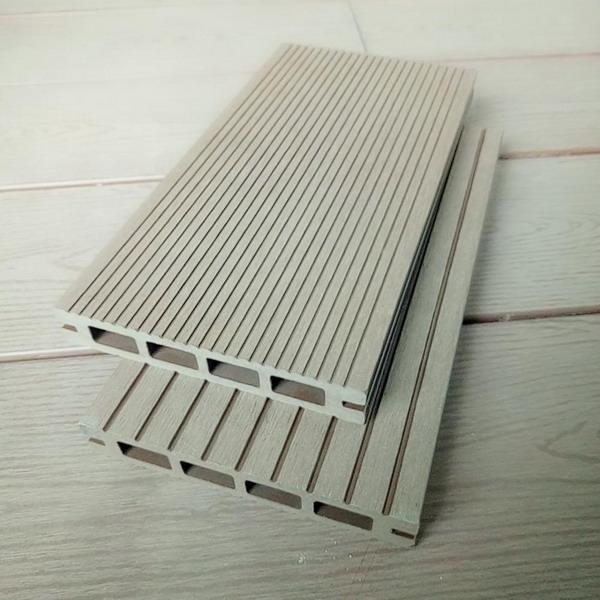 ISO 9001 Meisen 150*25mm Composite Garden Decking