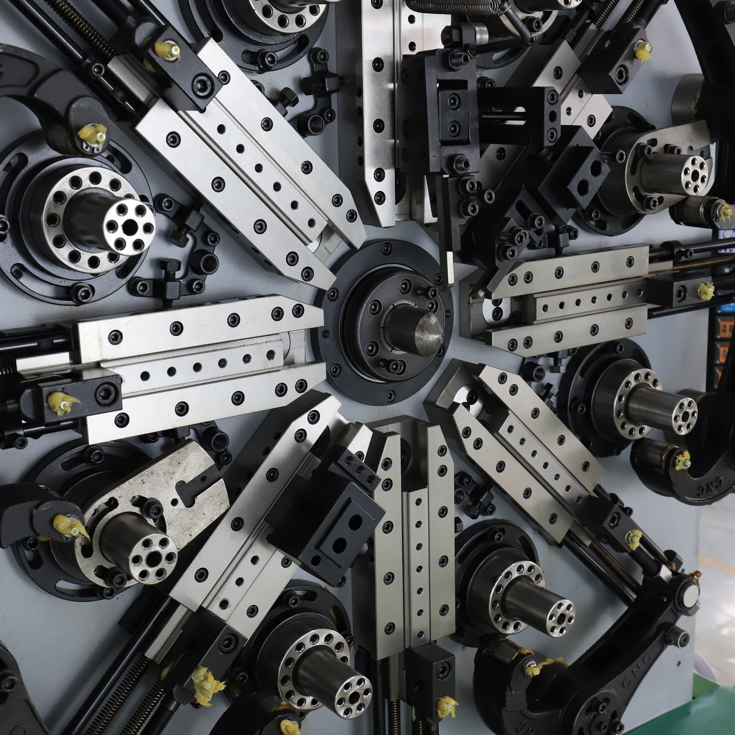 India CNC Spring Machine 0.2 - 2.3mm / Spring Forming Equipment