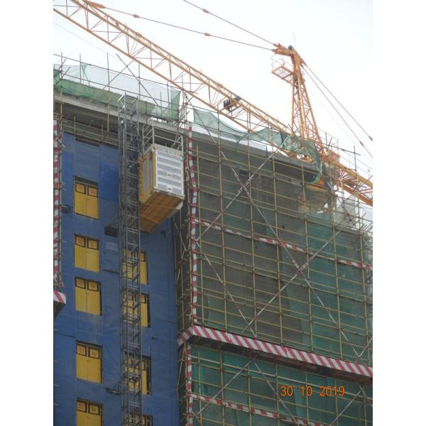High Strength Construction Site Hoist Installation Easy With Non Eccentric Rollers