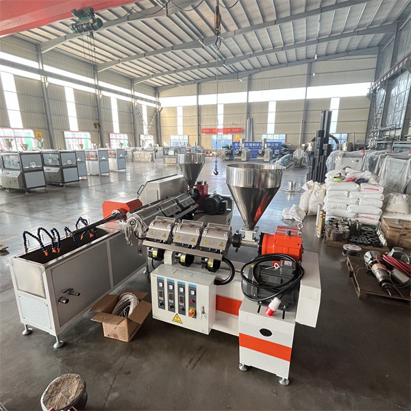 40Kg/h-60Kg/h PVC Flexible Pipe Making Machine Manufacturers