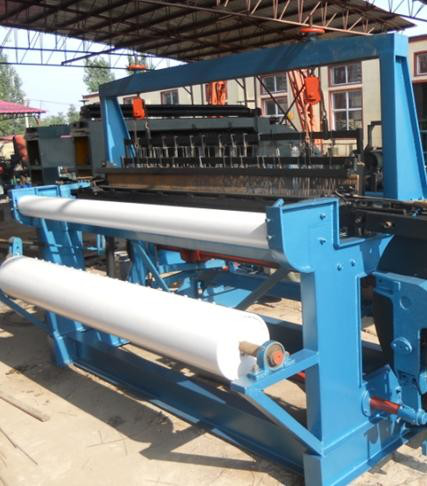 Stainless Steel Crimped Wire Mesh Machine Full Automatically Normal Control