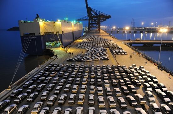 Chery Jetour X70 's SUV in 2024 with Electric Adjustment Heating and Folding Mirrors