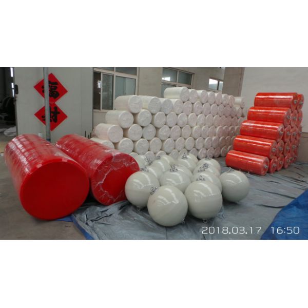 Excellent Weather Resistance EVA Foam Fender Swivel Included -30C To 80C For Boats