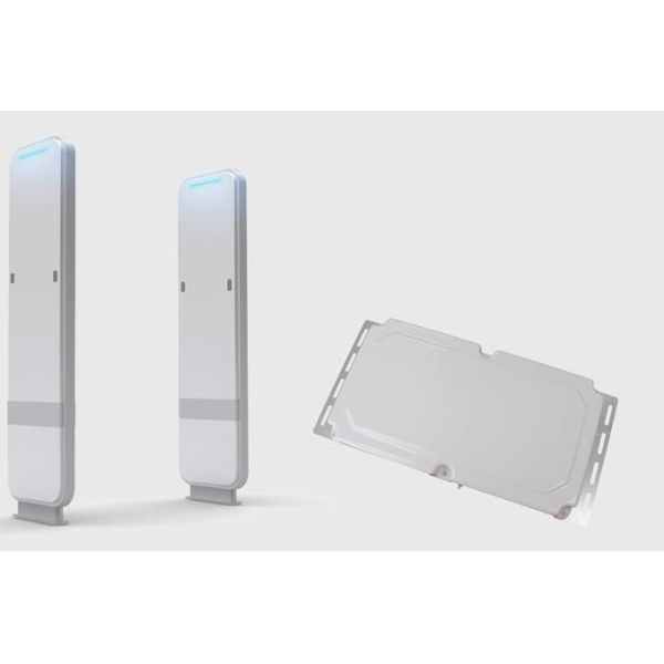 860-960MHz Long Range RFID Antenna White Color With Directional Feature