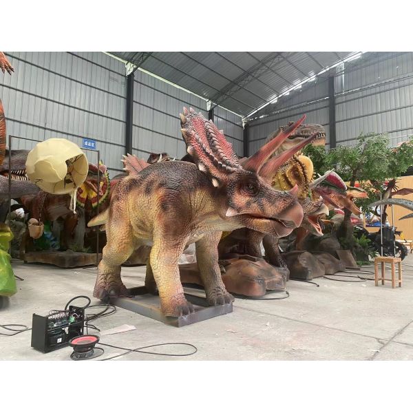 Electric Triceratops Animatronic Dinosaur Model Infrared Control System