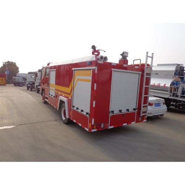 Water Tank Fire Brigade Truck ISUZU 3.5ton 4t 4000 Liters Water Fire Fighting Truck