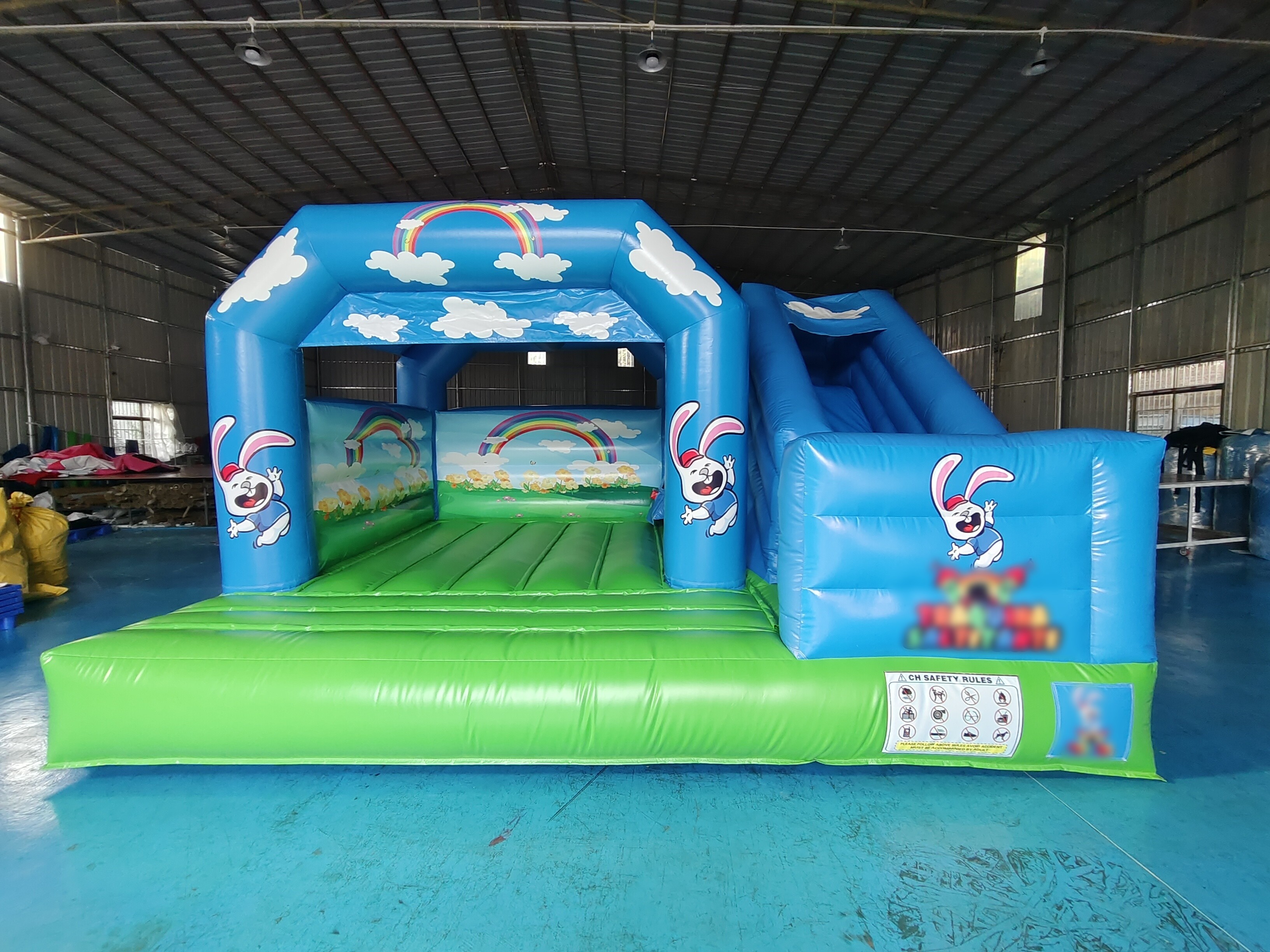 PVC Tarpaulin Inflatable Bounce House With Slide Blue Sky Inflatable Combo For