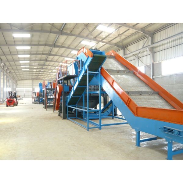 Waste Tire Crushing Recycling Line Tire Grinding Machine Rubber Powder