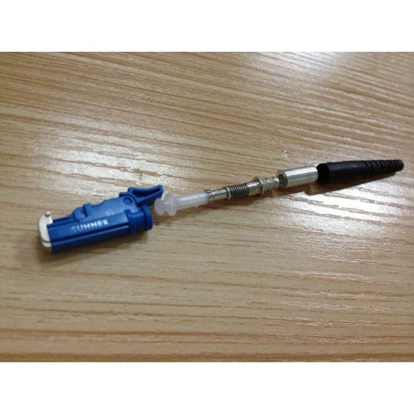 Simplex E2000 Fiber Optic Cable Connectors Single / Multi Mode Ceramic Ferrule