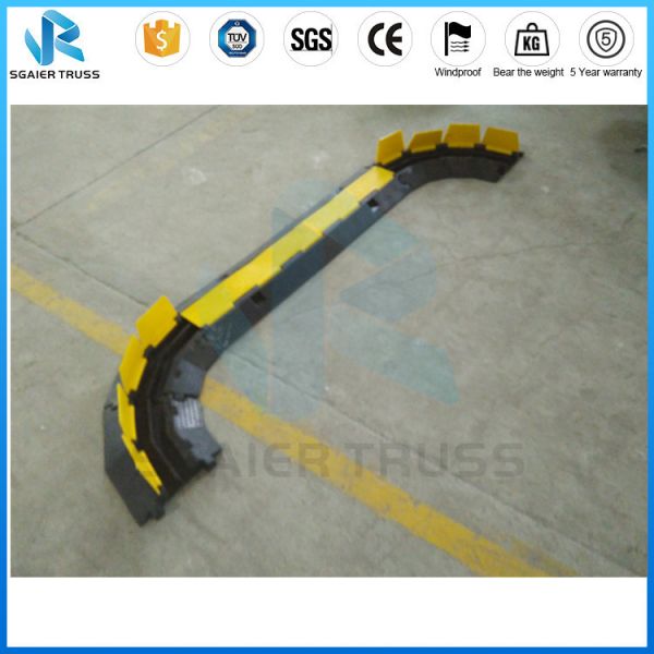 Small Cable Ramp Rubber Floor Cable Protector , Truck Unloading Rubber Cord Cover Cable Speed Ramp