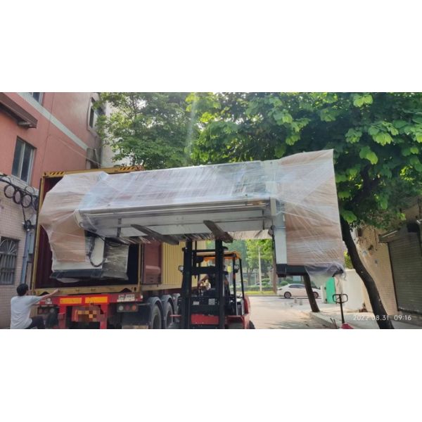 Computerized Automatic Fillet Cutting And Stacking Machine For Home Textile Material