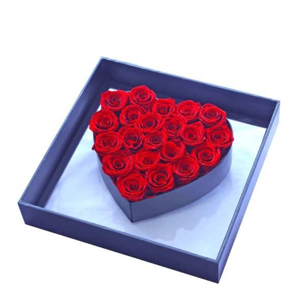 Real rose New Arrival 2021 Real Preserved Roses Heart Shape Acrylic Box Gift For Valentines Day
