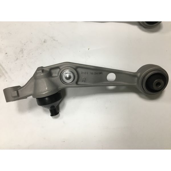 Car suspension Lower Control Arm For Rolls Royce Phantom 31122180523