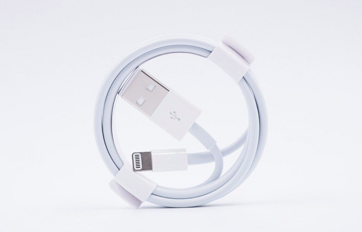 Customized USB 2.0 Usb Type A To Lightning Cable For Charging Apple Mobile Phones