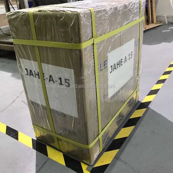 Outdoor LED Mesh Screen 50000 Hours Waterproof And Dust Proof